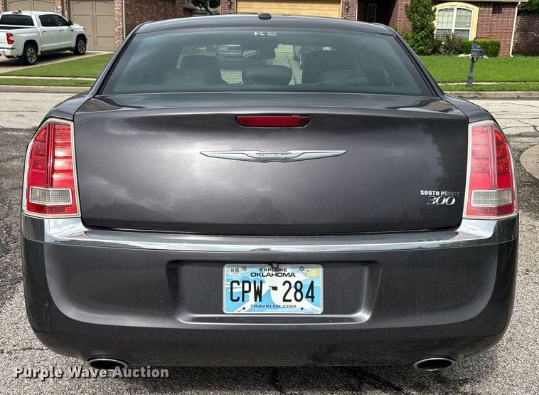 image for item DY2528 2013 Chrysler 300 