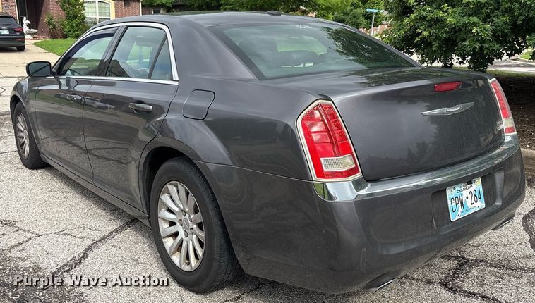 image for item DY2528 2013 Chrysler 300 
