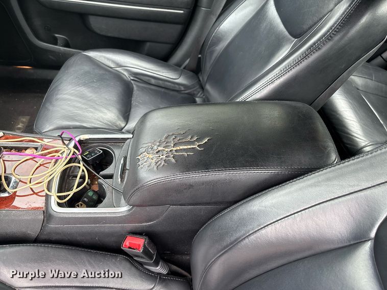 image for item DY2528 2013 Chrysler 300 