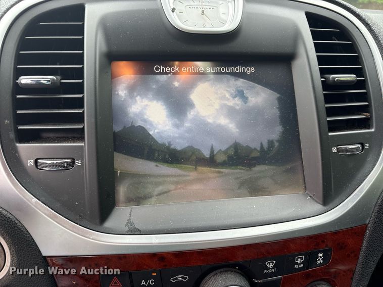 image for item DY2528 2013 Chrysler 300 