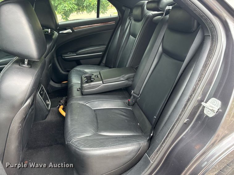 image for item DY2528 2013 Chrysler 300 