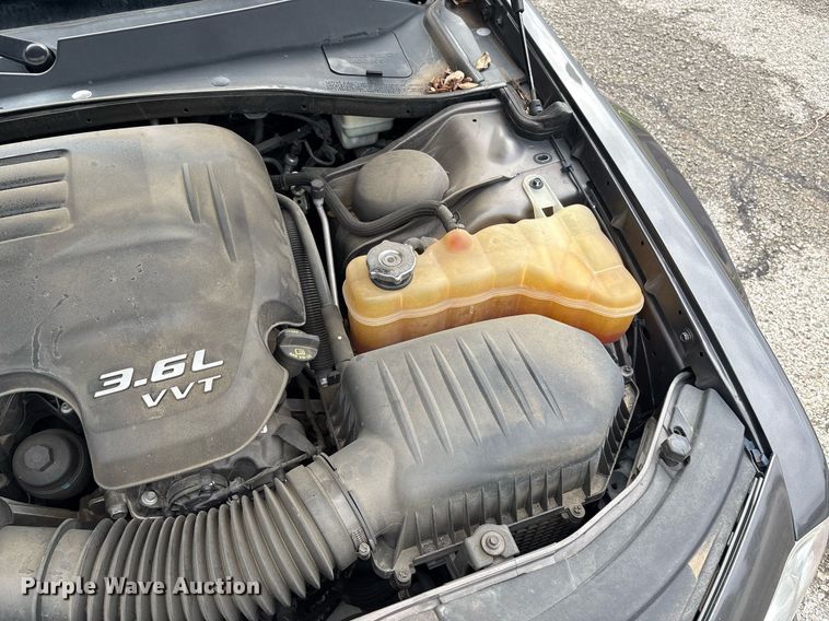 image for item DY2528 2013 Chrysler 300 