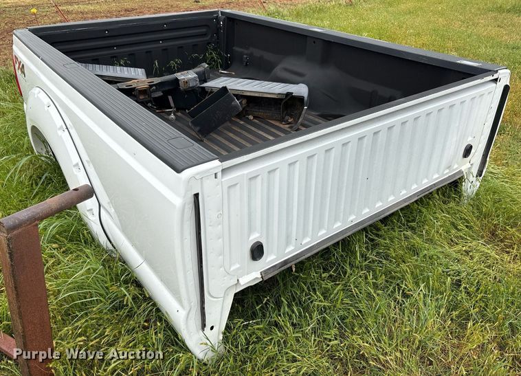 image for item DY2540 2016 Ford pickup truck bed