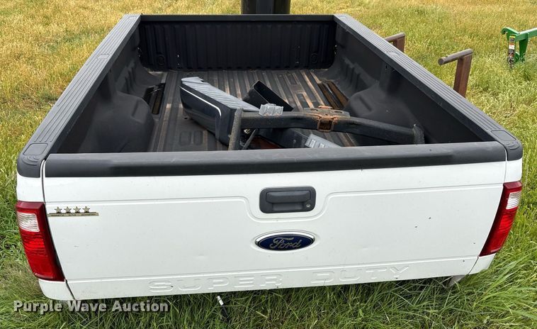 image for item DY2540 2016 Ford pickup truck bed