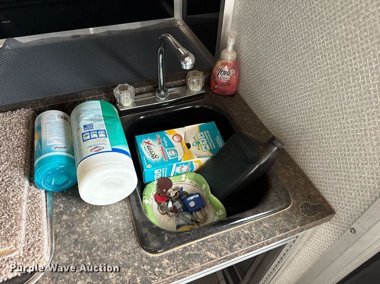 image for item DZ8571 2013 Livin Lite VRV8.5x26  camper