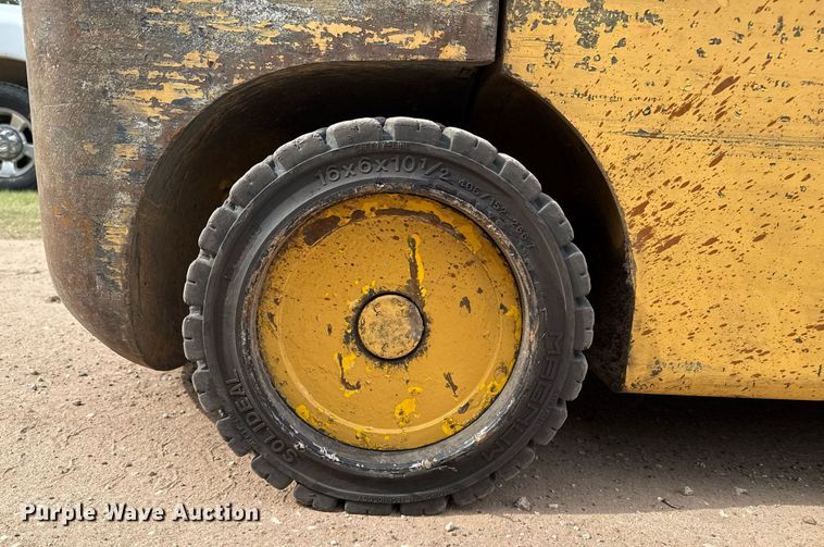 image for item DZ8622 Hyster SS60 forklift