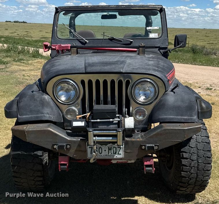 image for item DZ8626 1983 Jeep CJ7 SUV