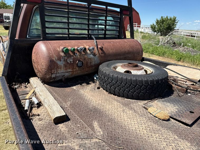 image for item DZ8627 1976 Chevrolet C30 flatbed pickup truck