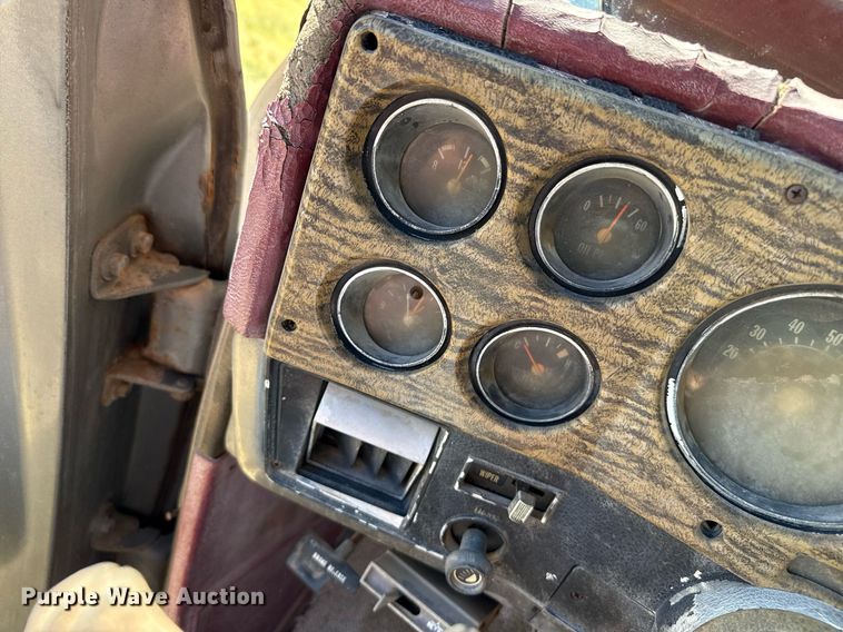 image for item DZ8627 1976 Chevrolet C30 flatbed pickup truck