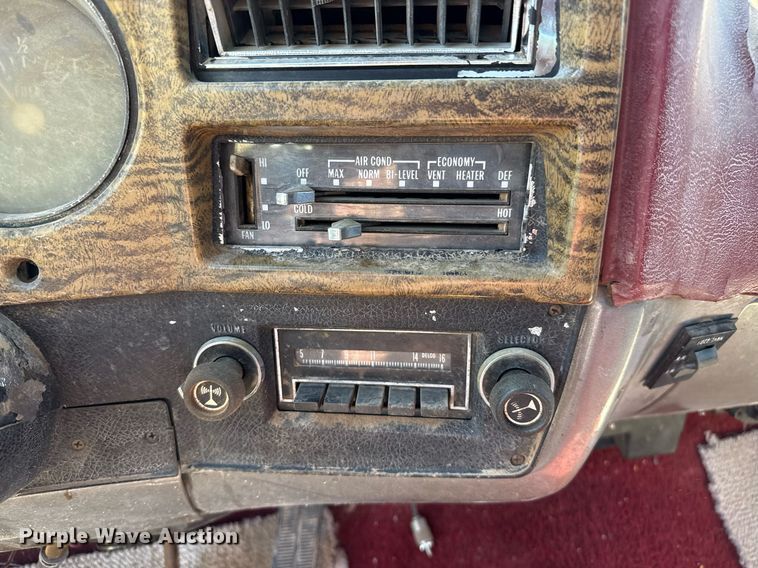 image for item DZ8627 1976 Chevrolet C30 flatbed pickup truck