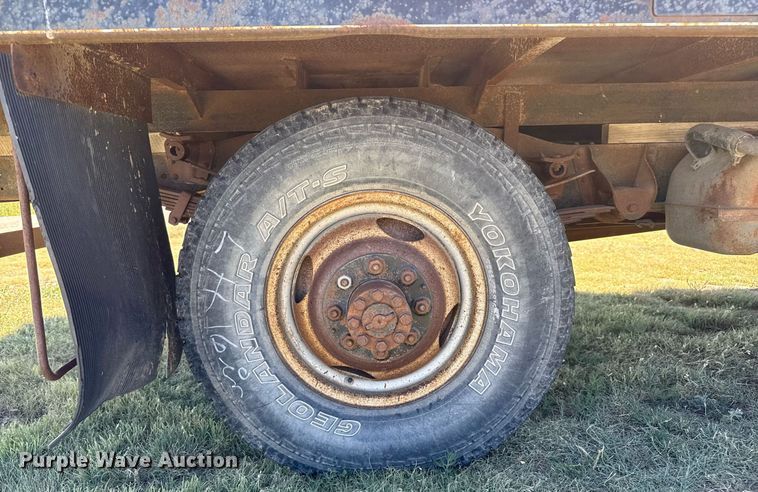 image for item DZ8627 1976 Chevrolet C30 flatbed pickup truck