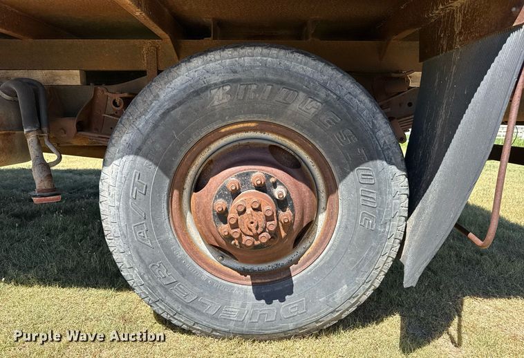 image for item DZ8627 1976 Chevrolet C30 flatbed pickup truck