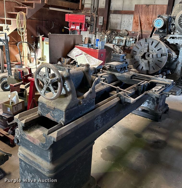image for item DZ8632 American Tool Works lathe