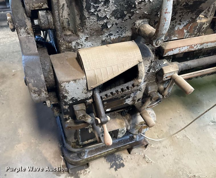 image for item DZ8632 American Tool Works lathe