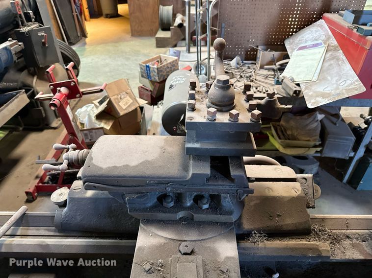 image for item DZ8632 American Tool Works lathe