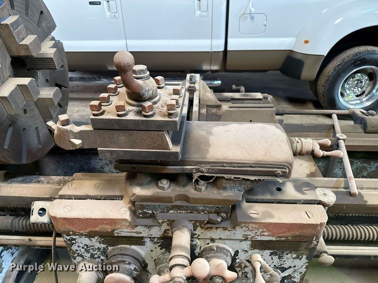 image for item DZ8632 American Tool Works lathe