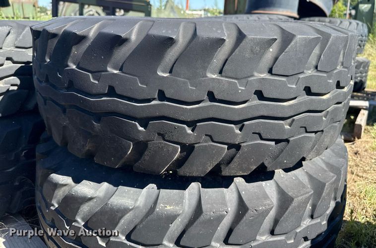 image for item DZ8635 (20) tires and wheels