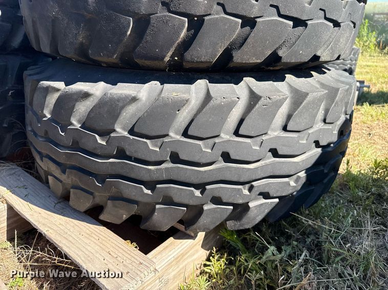 image for item DZ8635 (20) tires and wheels
