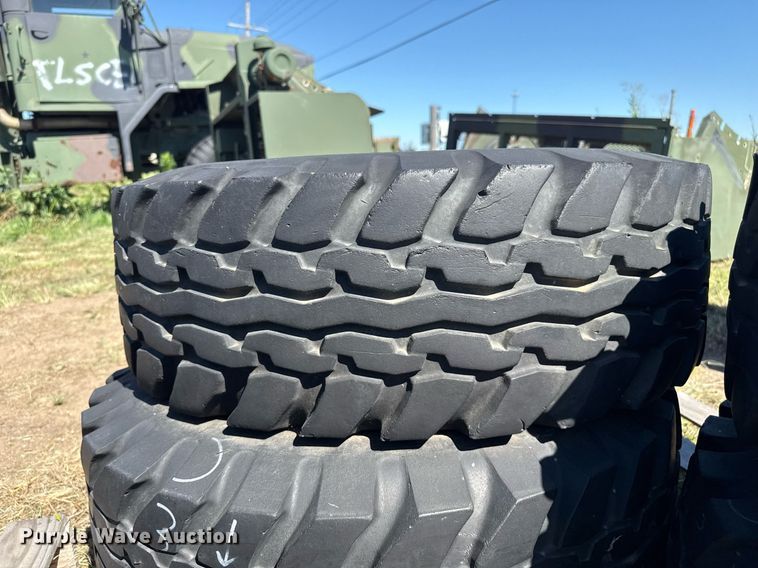 image for item DZ8635 (20) tires and wheels