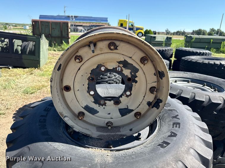 image for item DZ8635 (20) tires and wheels