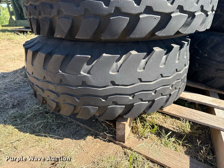 image for item DZ8635 (20) tires and wheels