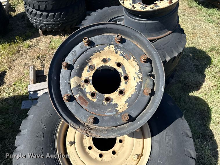 image for item DZ8635 (20) tires and wheels