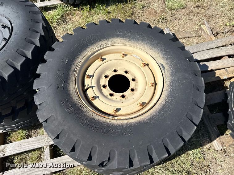 image for item DZ8635 (20) tires and wheels