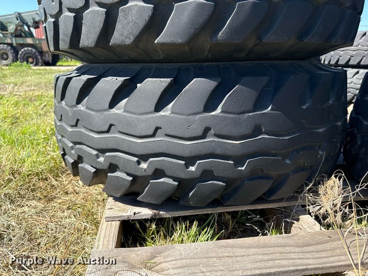 image for item DZ8635 (20) tires and wheels