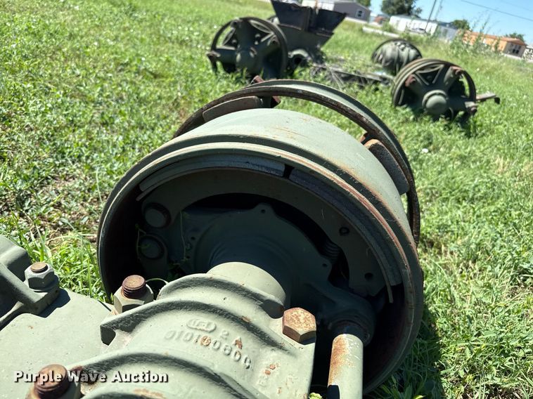 image for item DZ8650 (6) axle assembalies