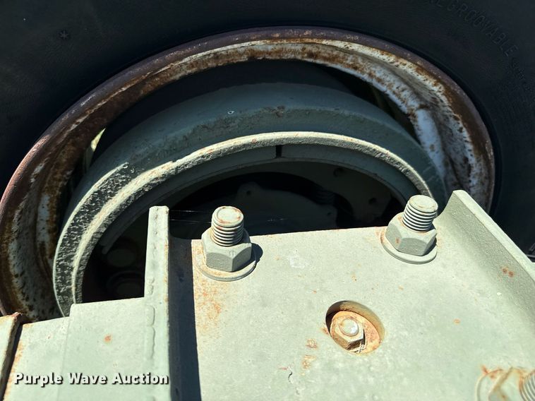 image for item DZ8650 (6) axle assembalies