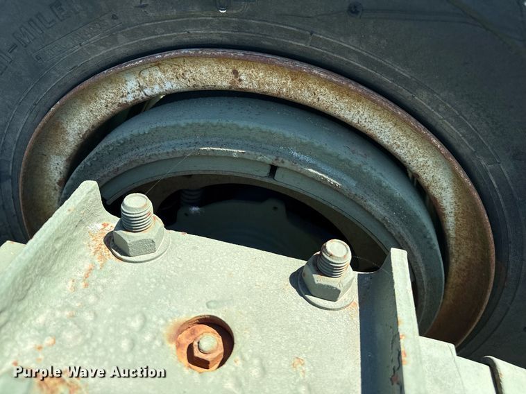 image for item DZ8650 (6) axle assembalies