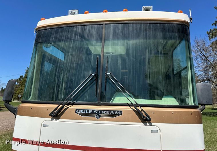 image for item EB2511 1998 Gulf Stream Sun Voyager 8362 SVB RV