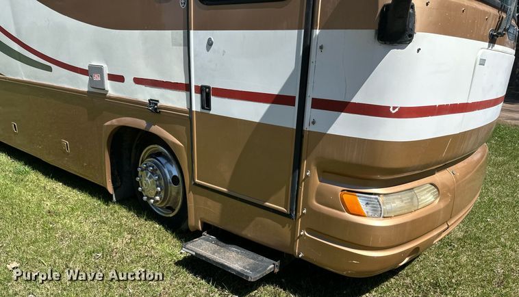 image for item EB2511 1998 Gulf Stream Sun Voyager 8362 SVB RV