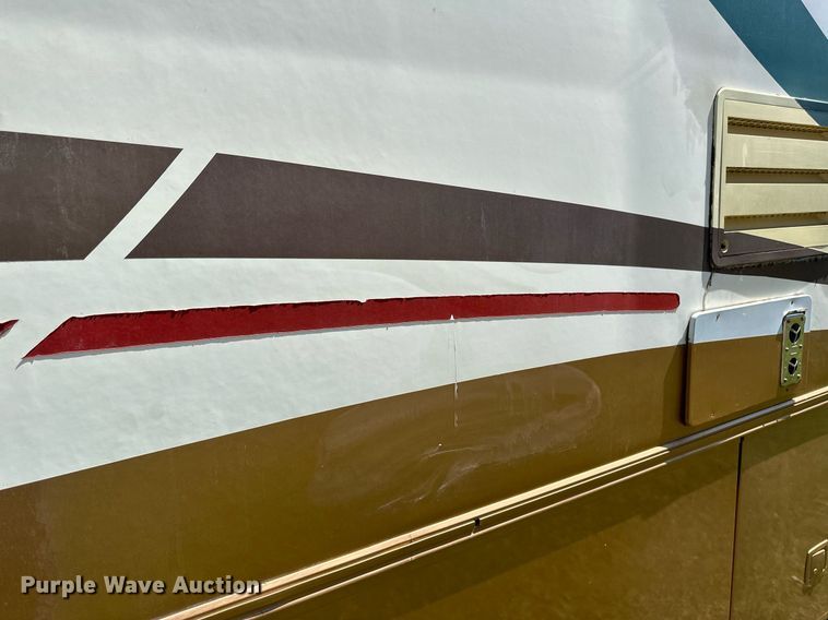 image for item EB2511 1998 Gulf Stream Sun Voyager 8362 SVB RV