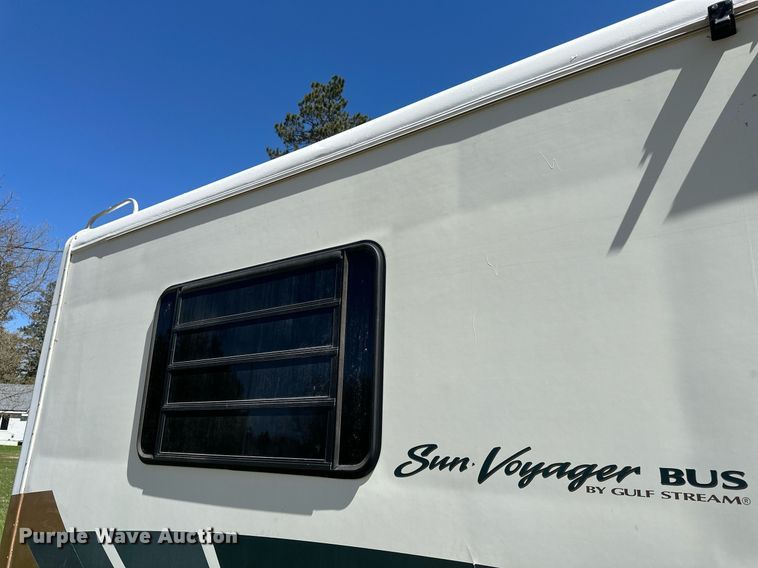 image for item EB2511 1998 Gulf Stream Sun Voyager 8362 SVB RV