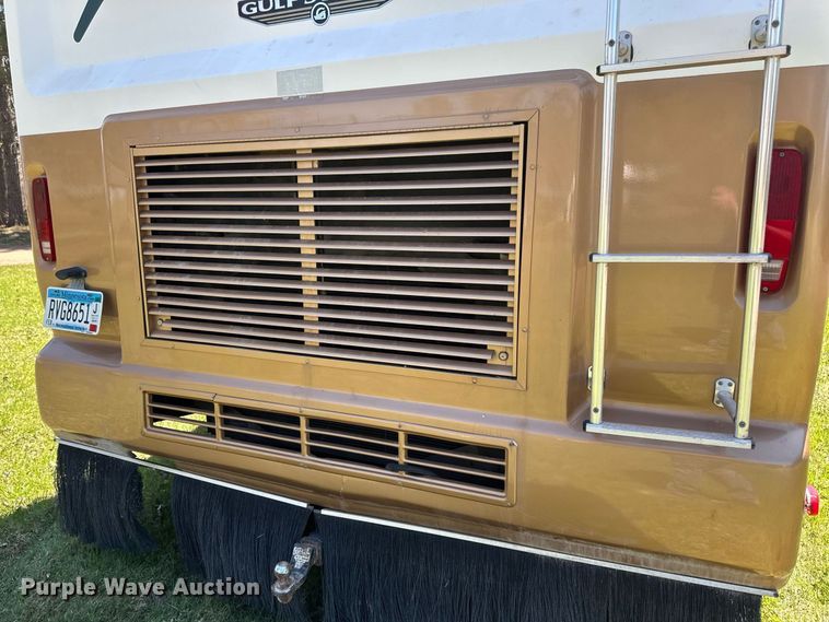 image for item EB2511 1998 Gulf Stream Sun Voyager 8362 SVB RV