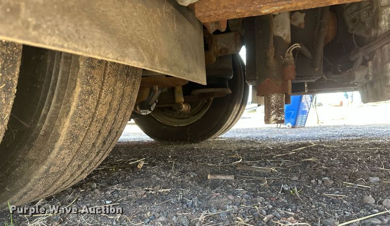 image for item EB2511 1998 Gulf Stream Sun Voyager 8362 SVB RV