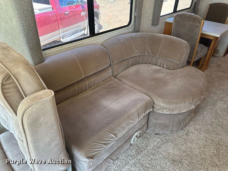 image for item EB2511 1998 Gulf Stream Sun Voyager 8362 SVB RV