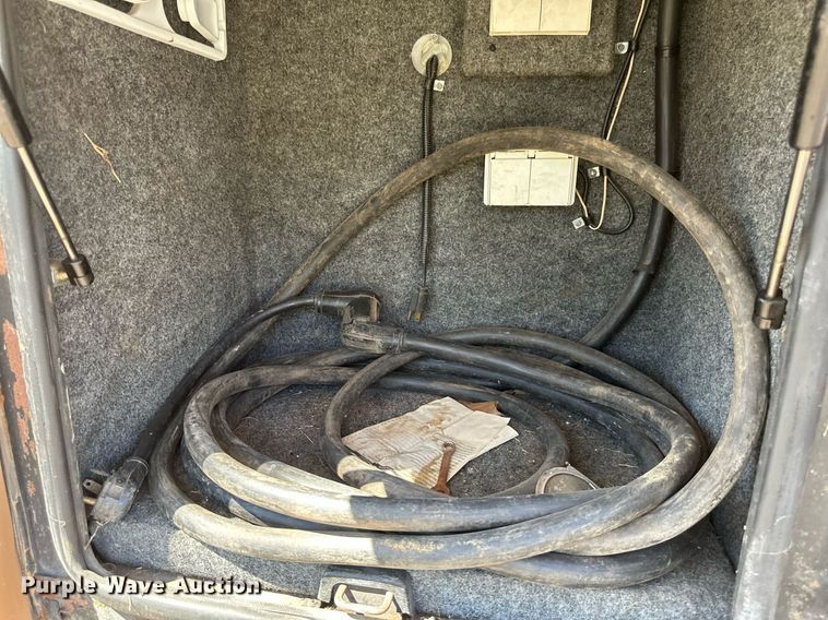 image for item EB2511 1998 Gulf Stream Sun Voyager 8362 SVB RV