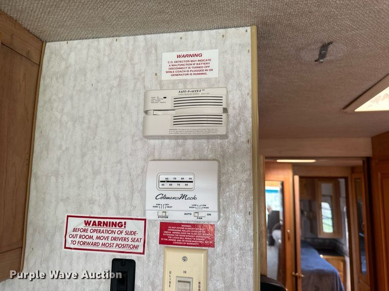 image for item EB2511 1998 Gulf Stream Sun Voyager 8362 SVB RV