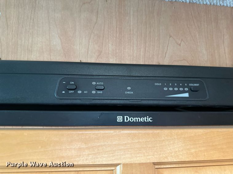 image for item EB2511 1998 Gulf Stream Sun Voyager 8362 SVB RV