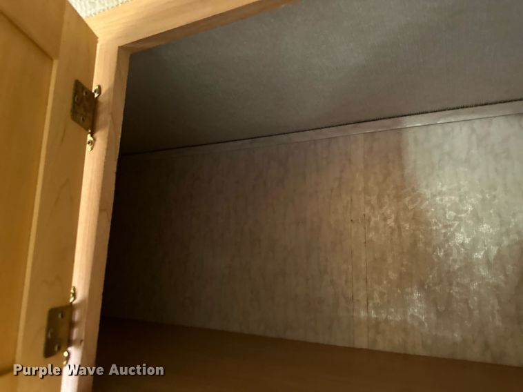 image for item EB2511 1998 Gulf Stream Sun Voyager 8362 SVB RV