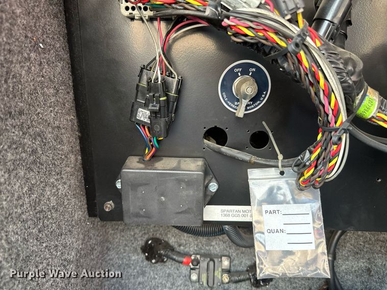 image for item EB2511 1998 Gulf Stream Sun Voyager 8362 SVB RV