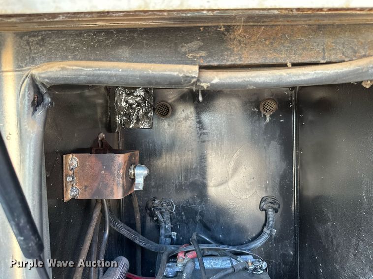 image for item EB2511 1998 Gulf Stream Sun Voyager 8362 SVB RV