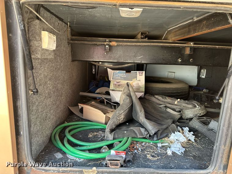 image for item EB2511 1998 Gulf Stream Sun Voyager 8362 SVB RV