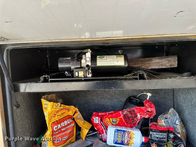 image for item EB2511 1998 Gulf Stream Sun Voyager 8362 SVB RV