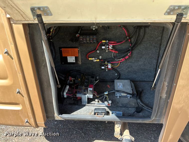 image for item EB2511 1998 Gulf Stream Sun Voyager 8362 SVB RV