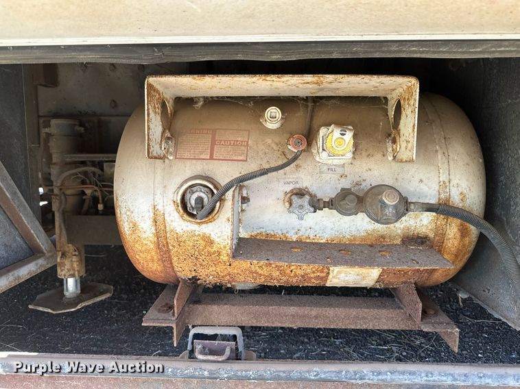 image for item EB2511 1998 Gulf Stream Sun Voyager 8362 SVB RV