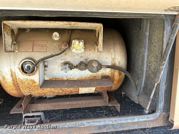 image for item EB2511 1998 Gulf Stream Sun Voyager 8362 SVB RV