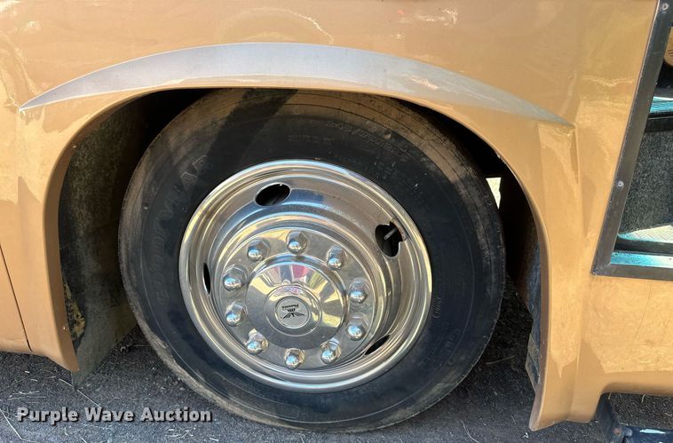 image for item EB2511 1998 Gulf Stream Sun Voyager 8362 SVB RV